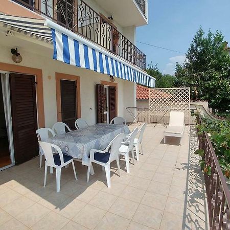Guest House Ivo 로브란 외부 사진